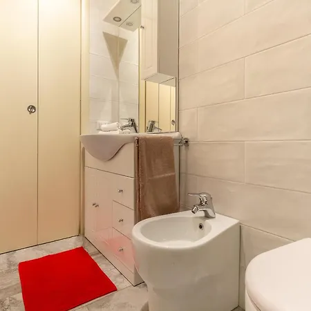 Alessia's Flat Savona Апартаменты *