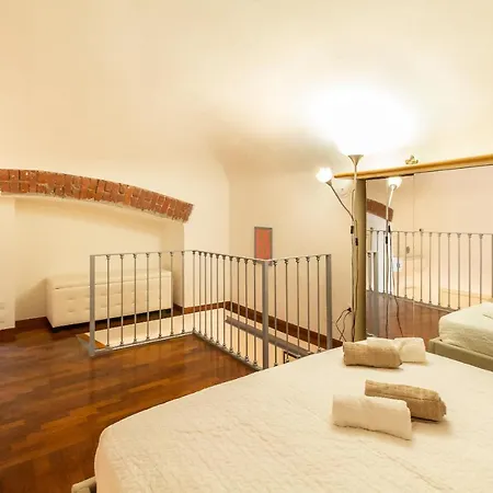 Alessia's Flat Savona * 米兰
